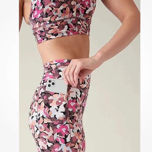 Athleta Transcend Stash Tight Elysian Floral Print Womens Small EUC style 533673 - Picture 9 of 12